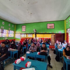 Peningkatan Kemampuan Numerasi Guru Sekolah Dasar se-Kabupaten Luwu Wilayah Korwil 5 Ponrang Tahun 2024, Jum'at 11 Oktober 2024 bertempat di SD Negeri 60 Ponrang Kec. Ponrang