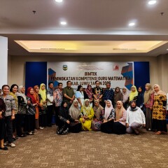 Bimbingan Teknis (BIMTEK) Peningkatan Kompetensi Guru Matematika Kabupaten Luwu Tahun 2025.