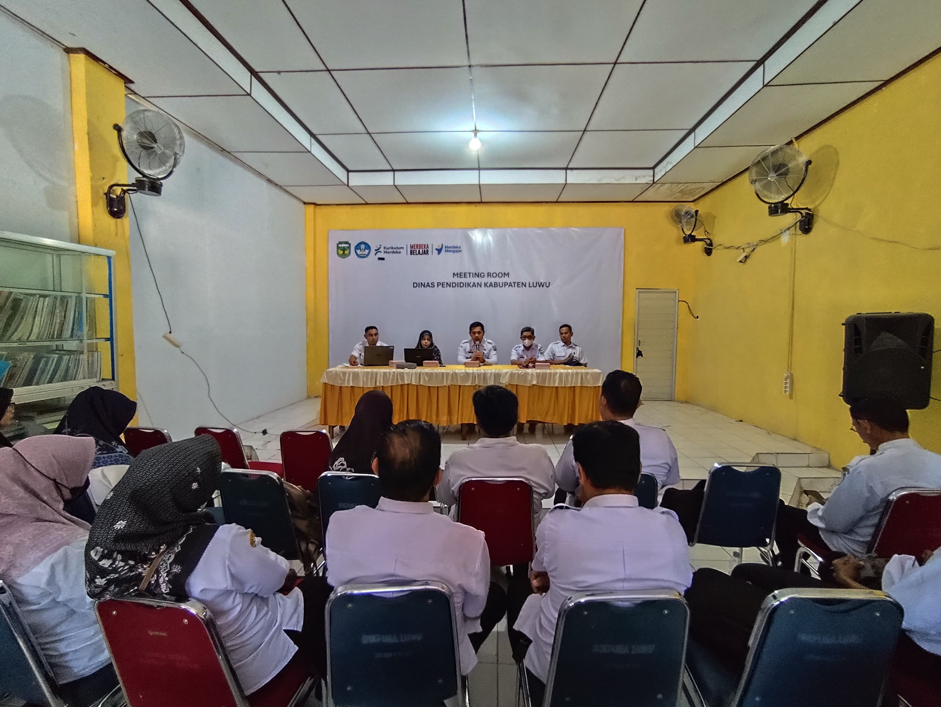 Bimbingan Teknis (BIMTEK) Terkait Tugas Pokok dan Fungsi (TUPOKSI) Plt. Kepala Sekolah Tingkat SD di Kabupaten Luwu