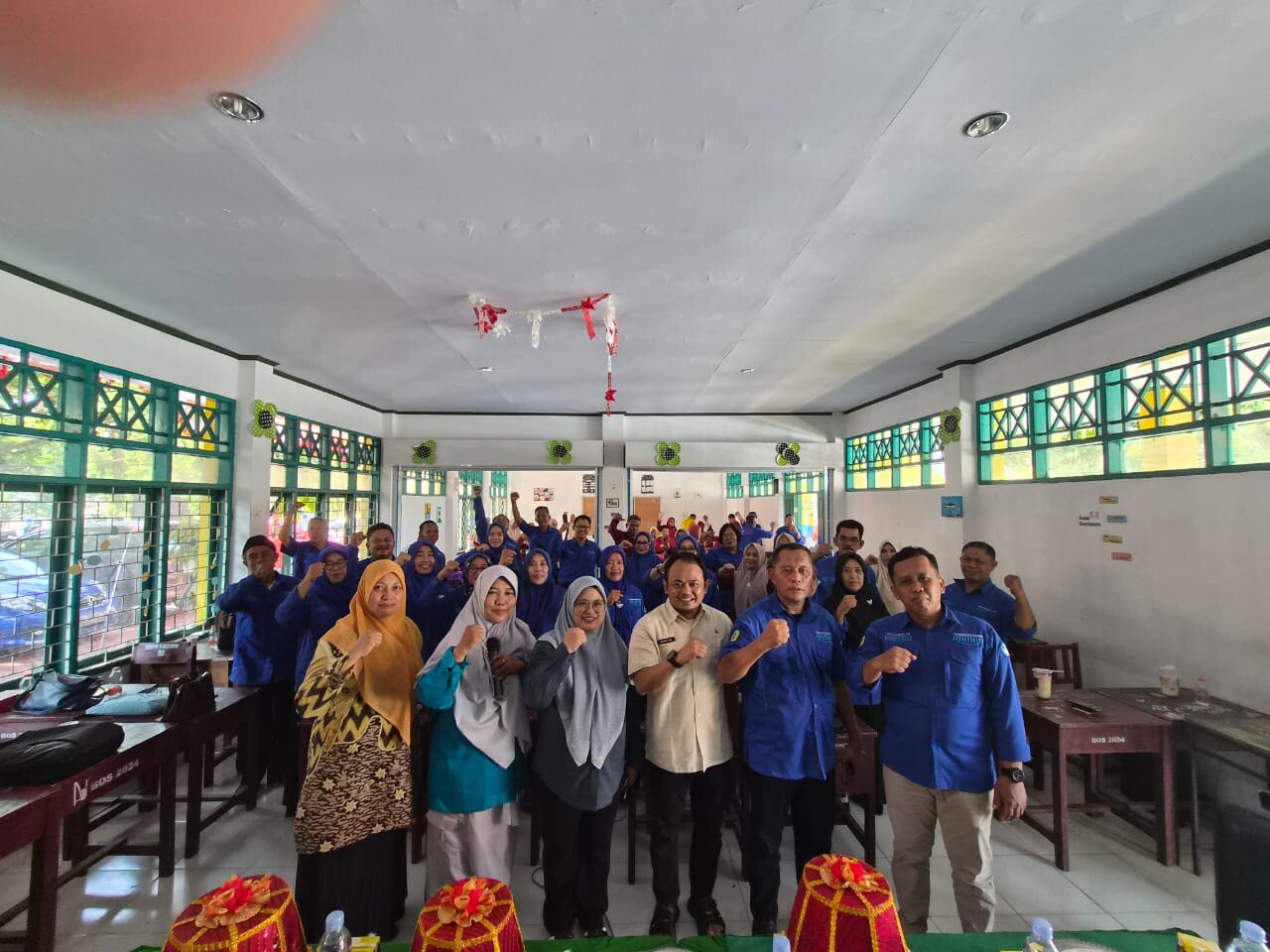 PENUTUPAN PELATIHAN PEMBELAJARAN MENDALAM BAGI KEPALA SEKOLAH DAN GURU BATCH 1